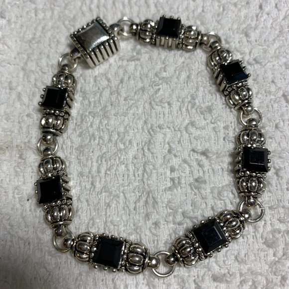 Black Rhinesone Antique Silvertone 8" Bracelet With Magnetic Closure. (321) - Picture 2 of 3